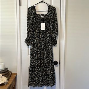 BRAND NEW VICI LONG SLEEVE SMOCKED FLORAL DRESS